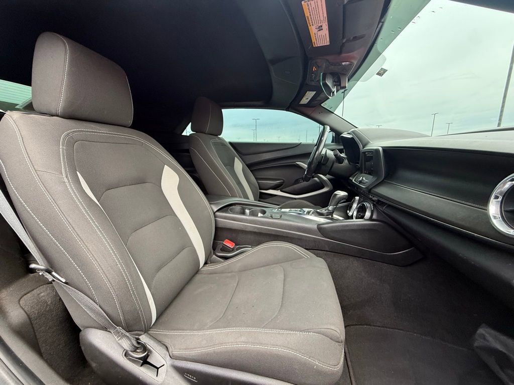 Used 2019 Chevrolet Camaro LT RWD image 27