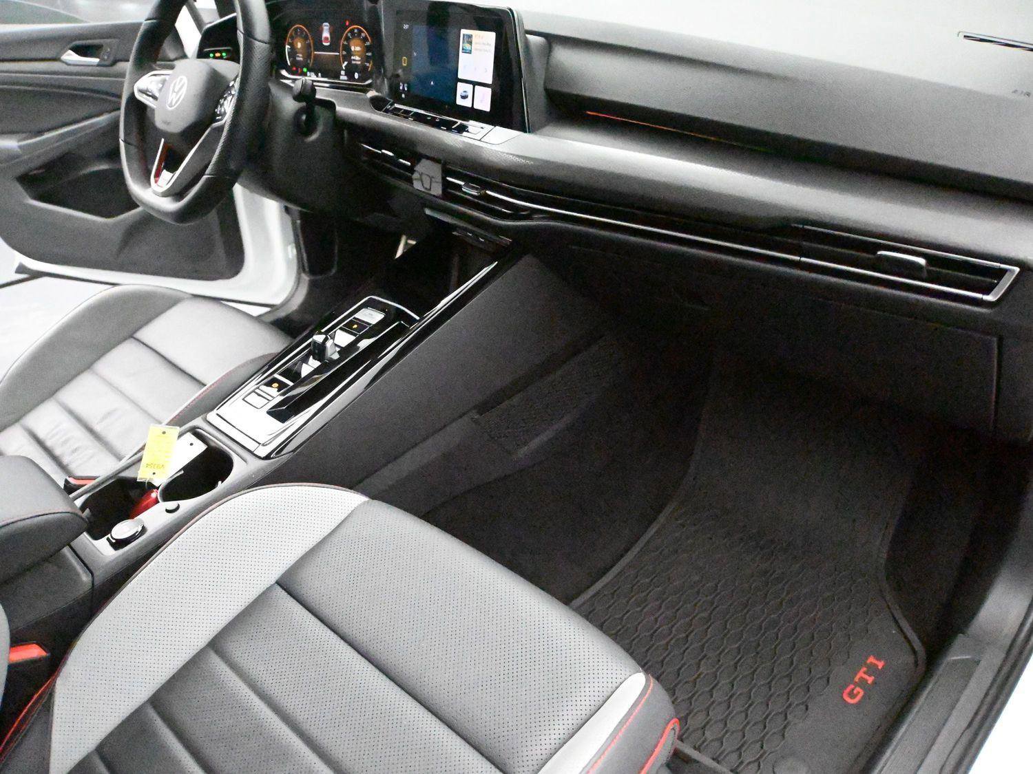 Used 2023 Volkswagen GTI SE image 19