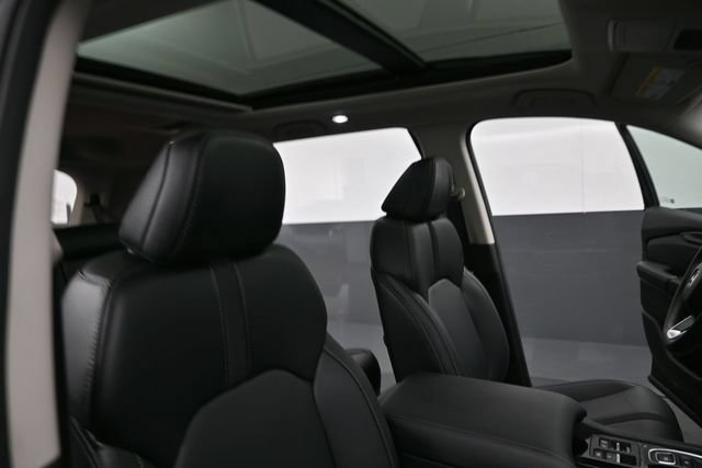 Used 2025 Honda Pilot Touring image 31