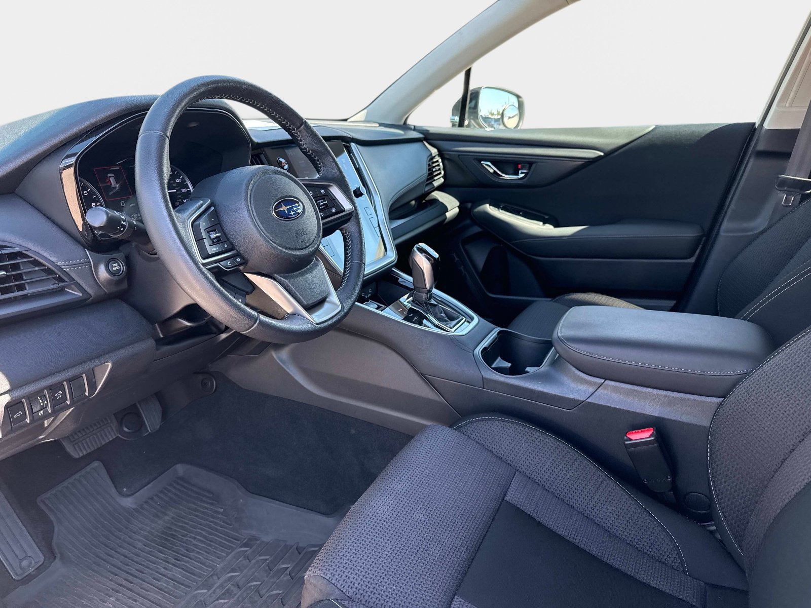 Used 2022 Subaru Outback Premium AWD/4WD image 32