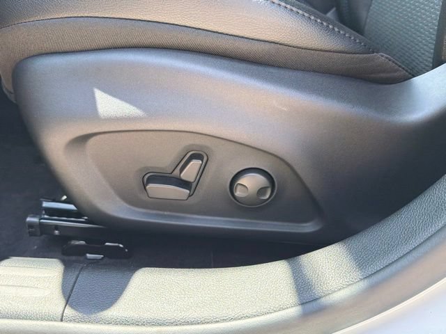 New 2026 Jeep Compass Latitude AWD/4WD image 12