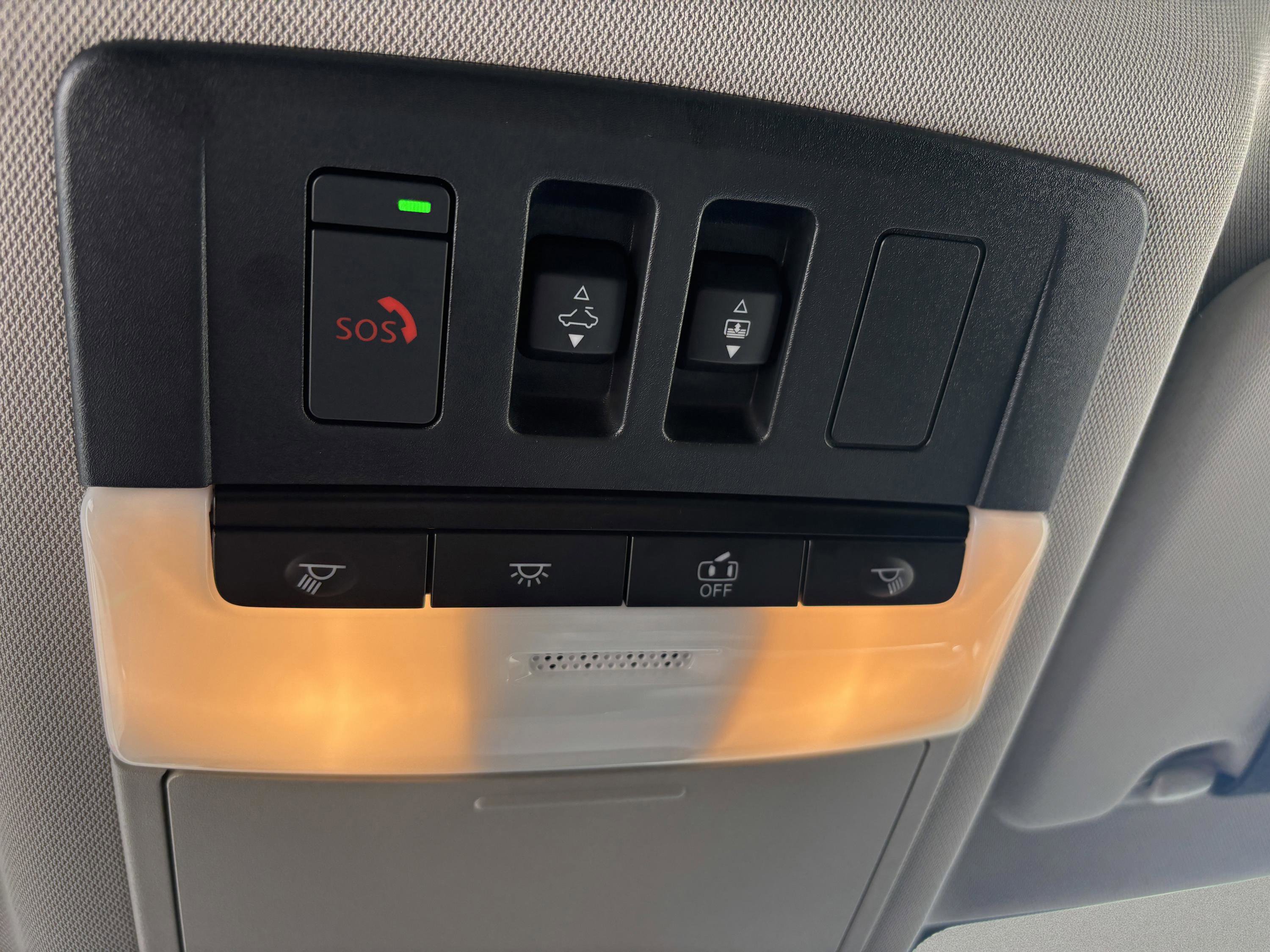 Used 2023 Nissan Rogue Platinum AWD/4WD image 18