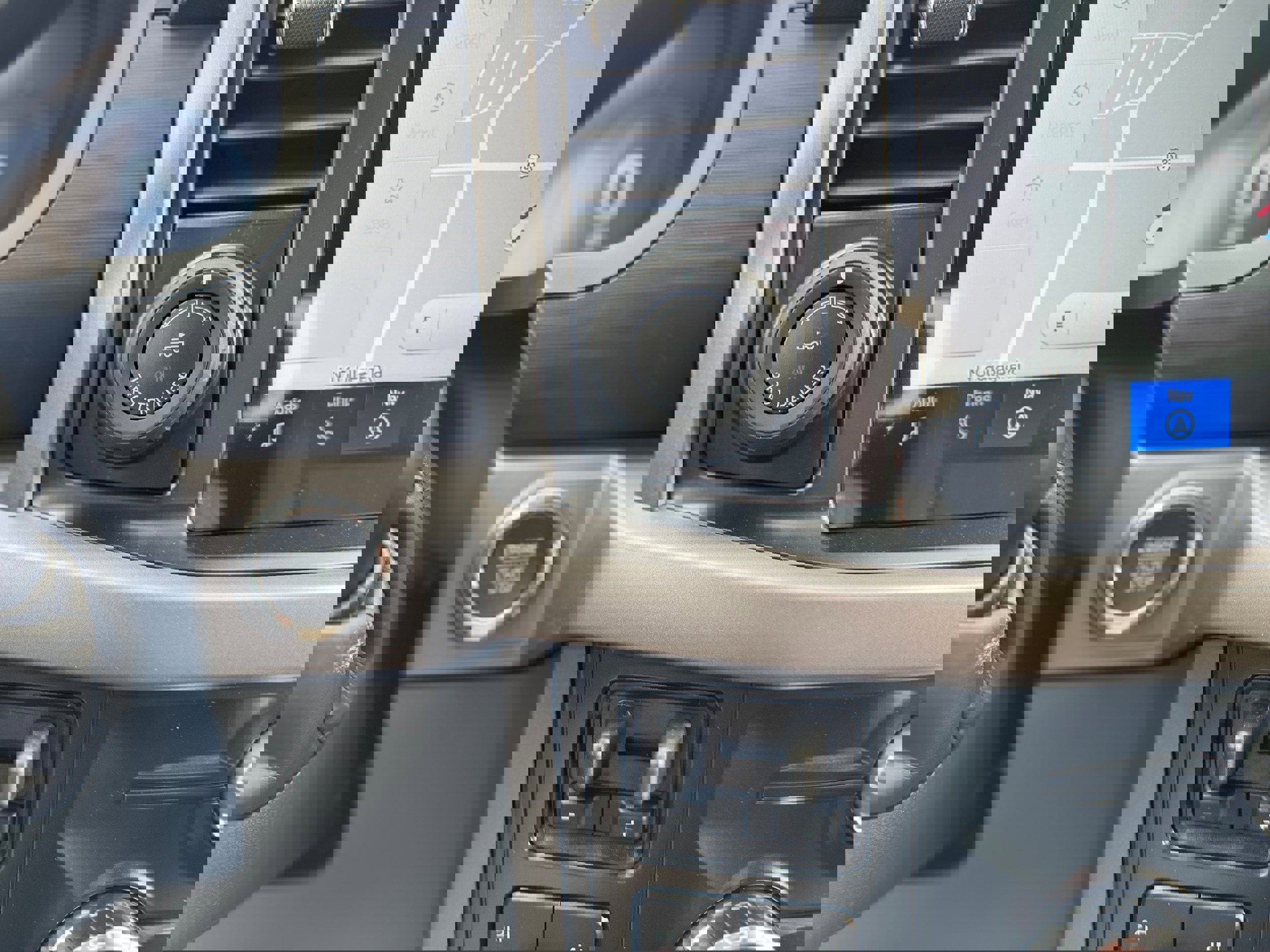 New 2025 Ford F150 XLT w/ Equipment Group 302A MID image 22