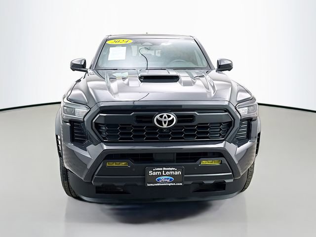 Used 2024 Toyota Tacoma TRD Sport image 2