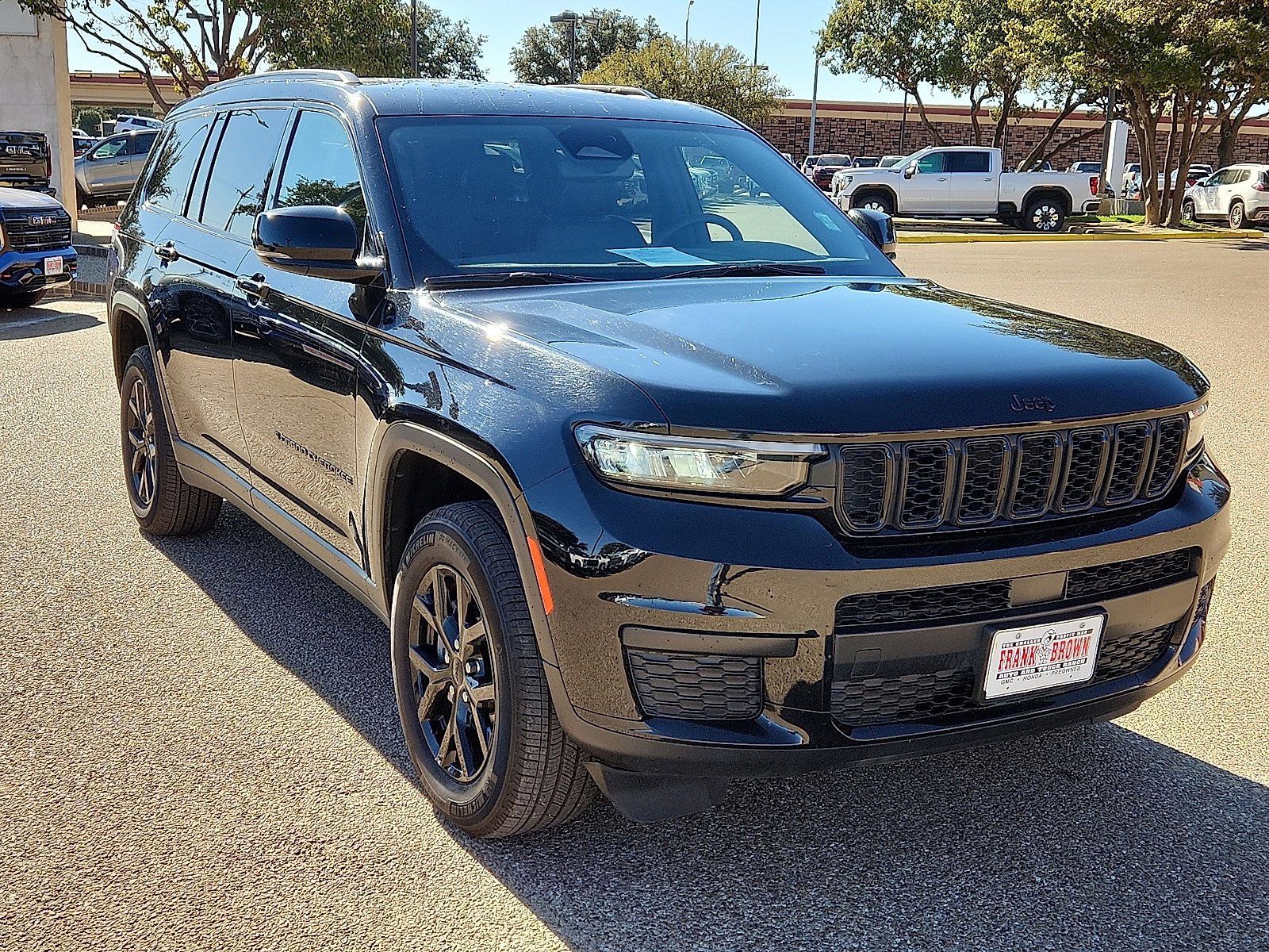 Used 2024 Jeep Grand Cherokee L Laredo image 6