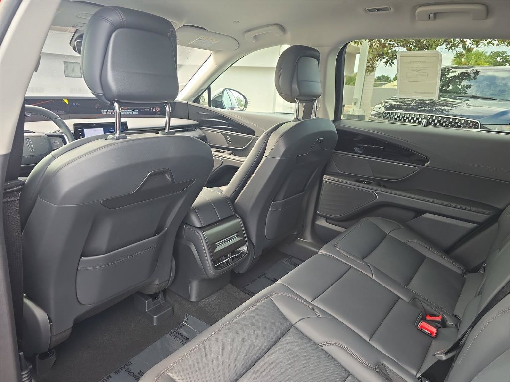 New 2026 Lincoln Nautilus Premier AWD/4WD image 10