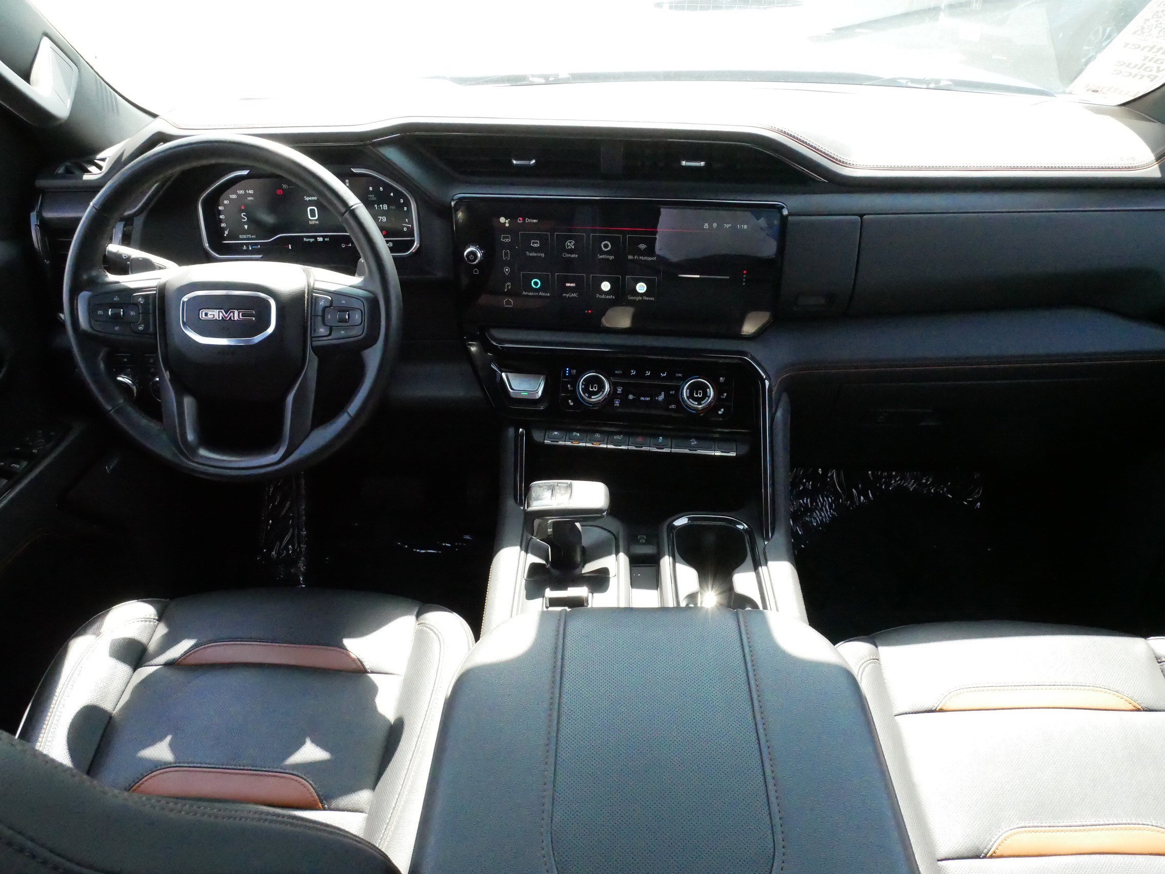 Used 2023 GMC Sierra 1500 AT4 w/ AT4 Premium Package AWD/4WD image 10
