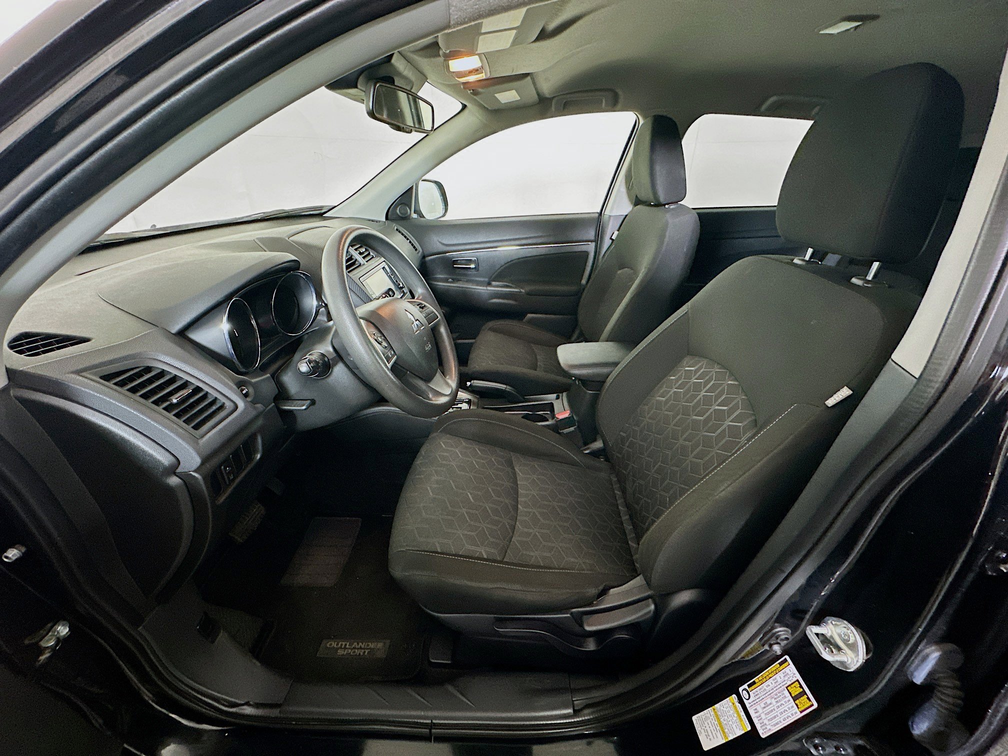 Used 2023 Mitsubishi Outlander Sport ES image 13