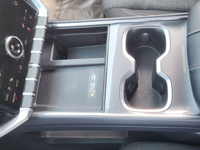 Used 2025 GMC Acadia Elevation image 20