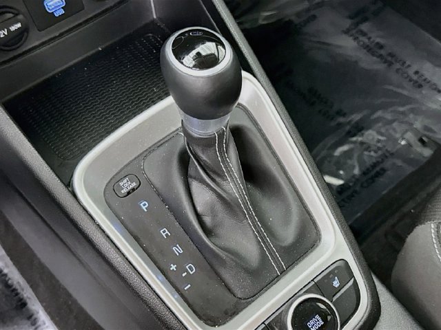 Used 2021 Hyundai Venue SEL w/ Premium Package FWD image 17