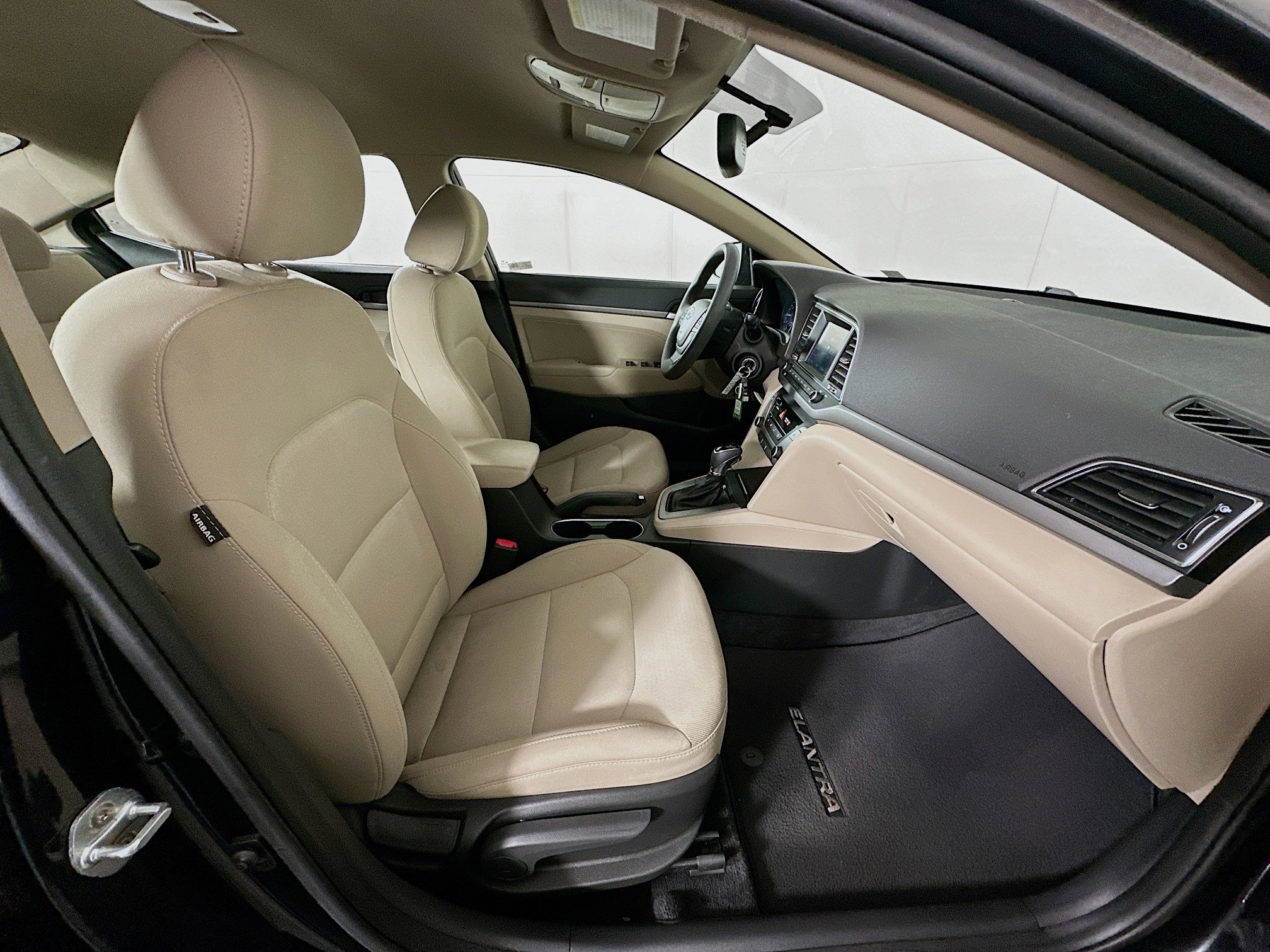 Used 2018 Hyundai Elantra SEL image 29