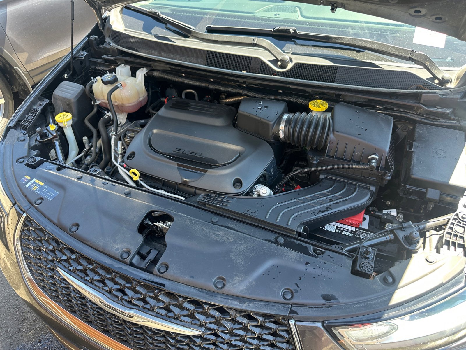Used 2022 Chrysler Pacifica Touring-L FWD image 27