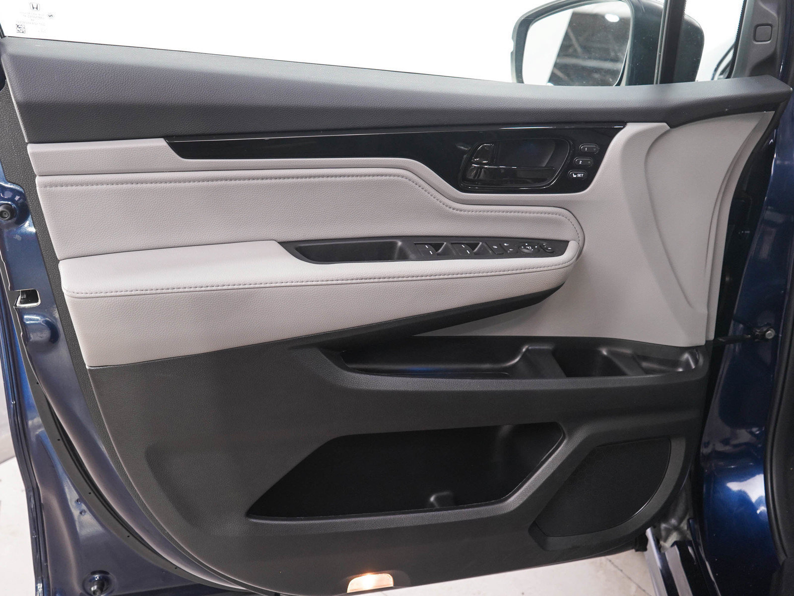 Used 2023 Honda Odyssey Touring image 21