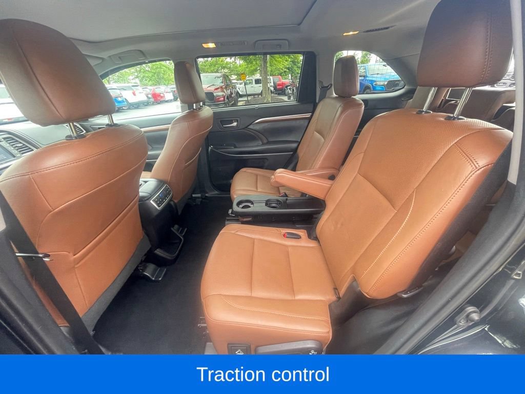 Used 2019 Toyota Highlander Limited AWD/4WD image 15
