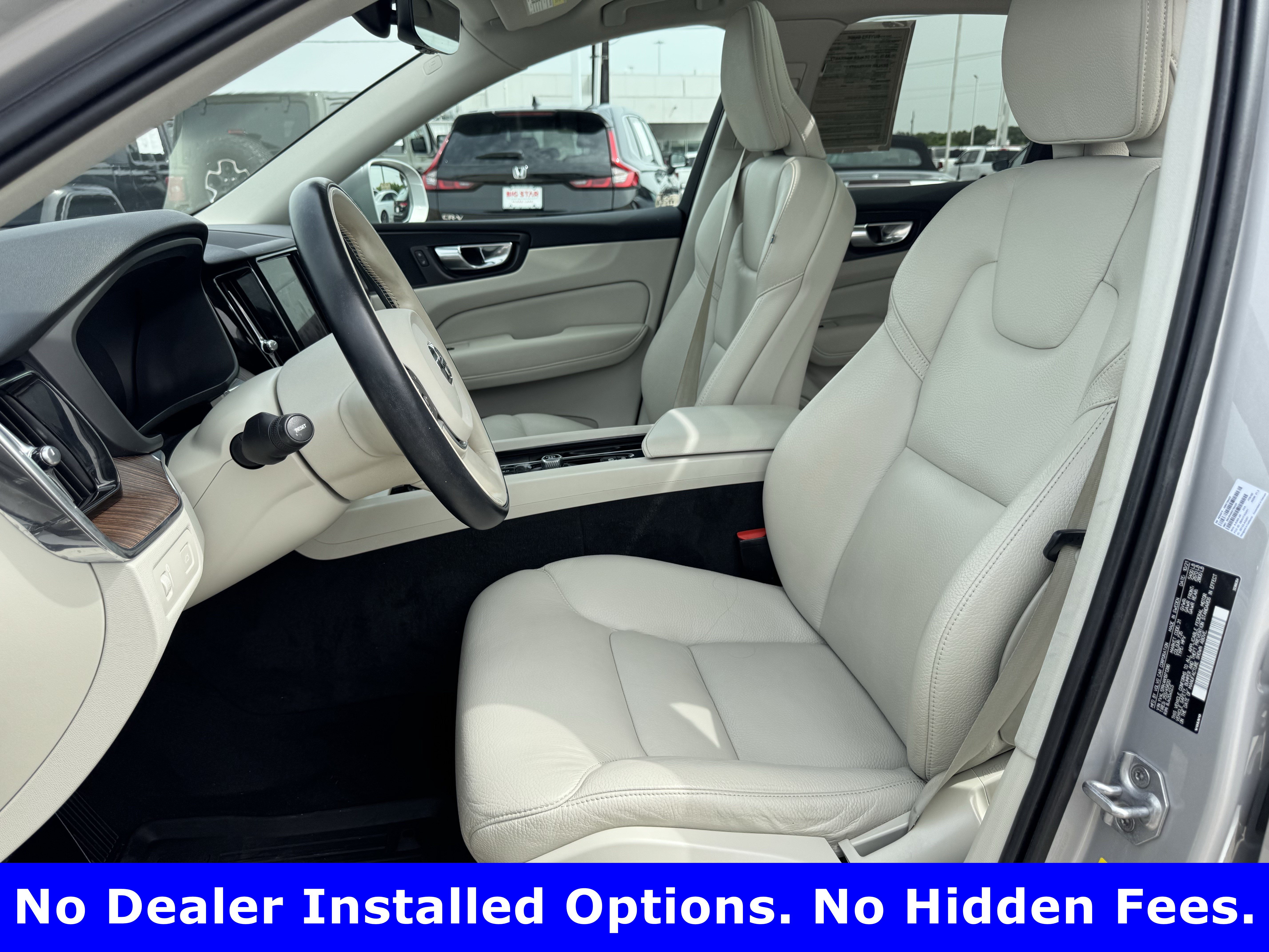 Used 2022 Volvo XC60 B5 Momentum w/ Advanced Package AWD/4WD image 24