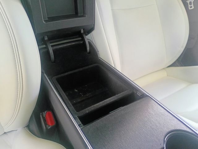 Used 2020 Tesla Model 3 Standard Range RWD image 41