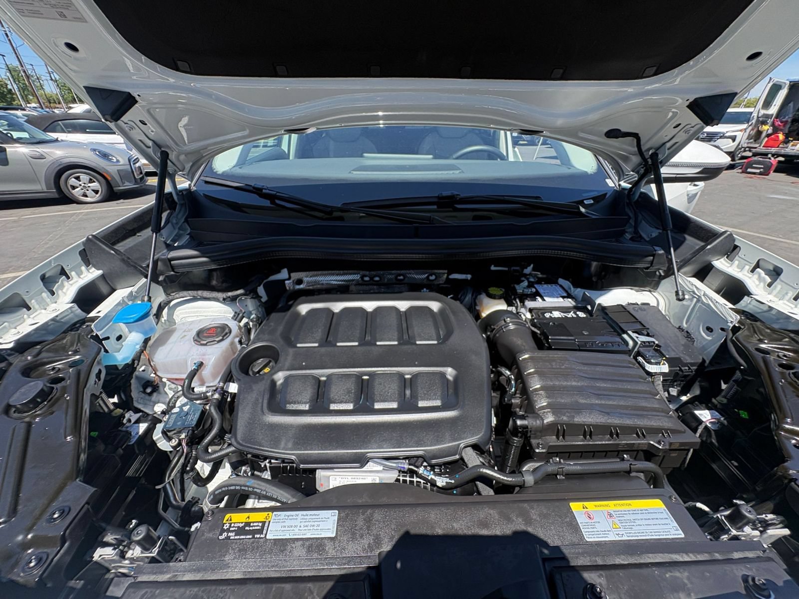 Used 2026 Volkswagen Tiguan SE AWD/4WD image 33