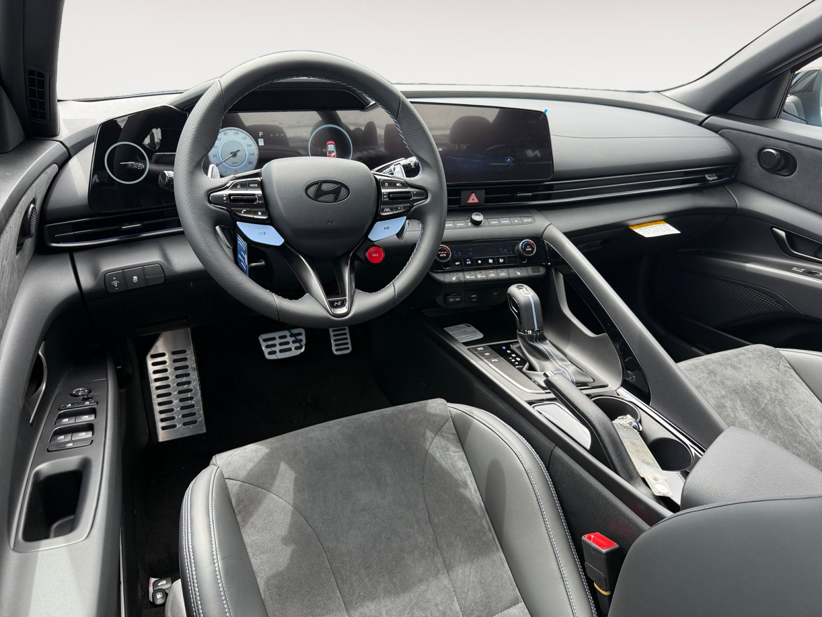 New 2026 Hyundai Elantra N w/ Cargo Package FWD image 15