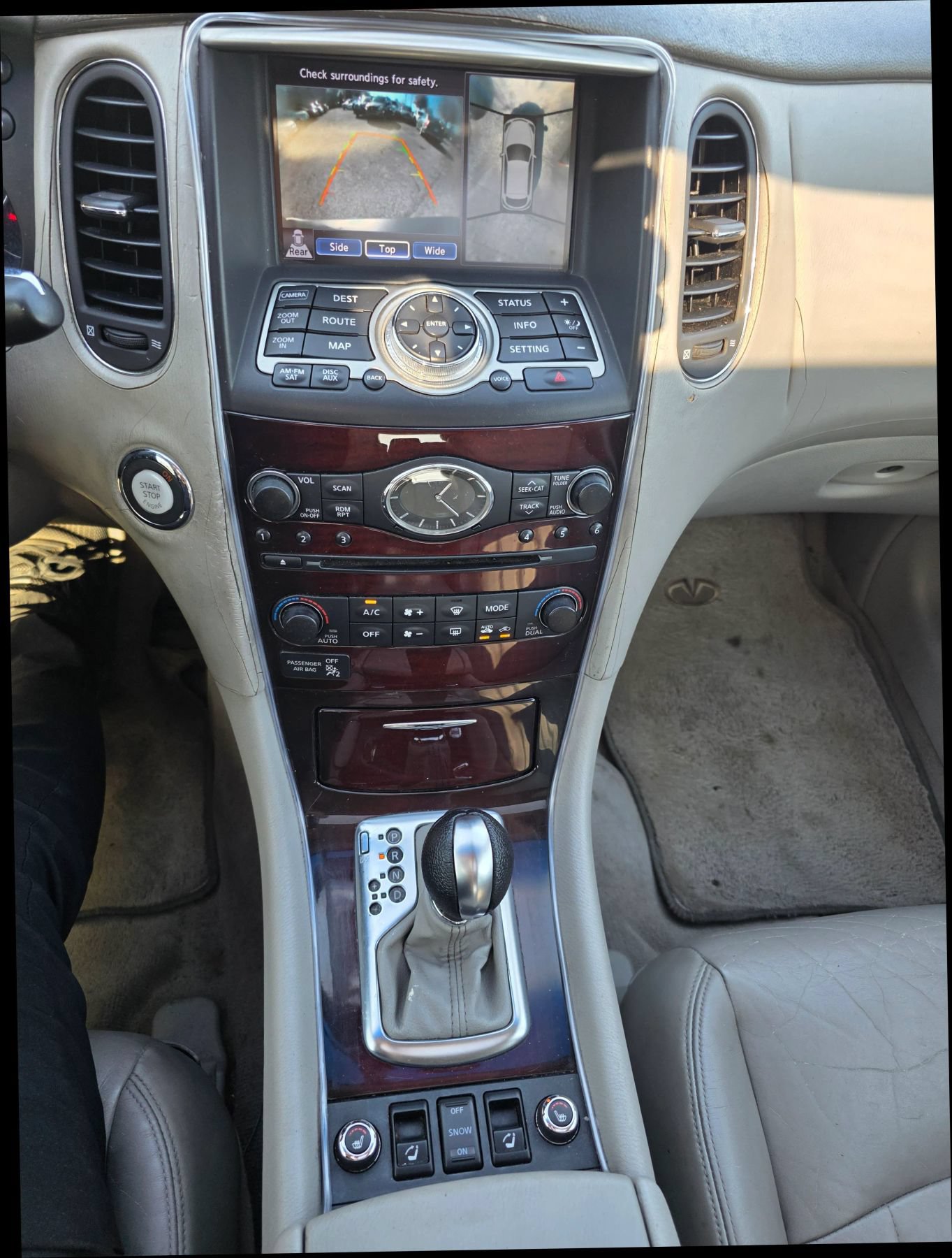 Used 2010 INFINITI EX35 Journey RWD image 24