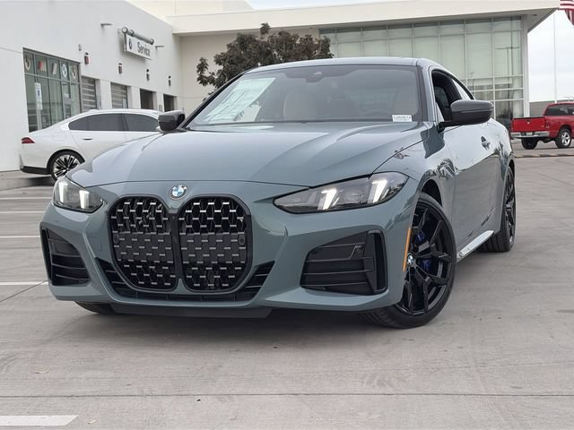 Used 2026 BMW 430i Coupe w/ M Sport Package RWD image 3