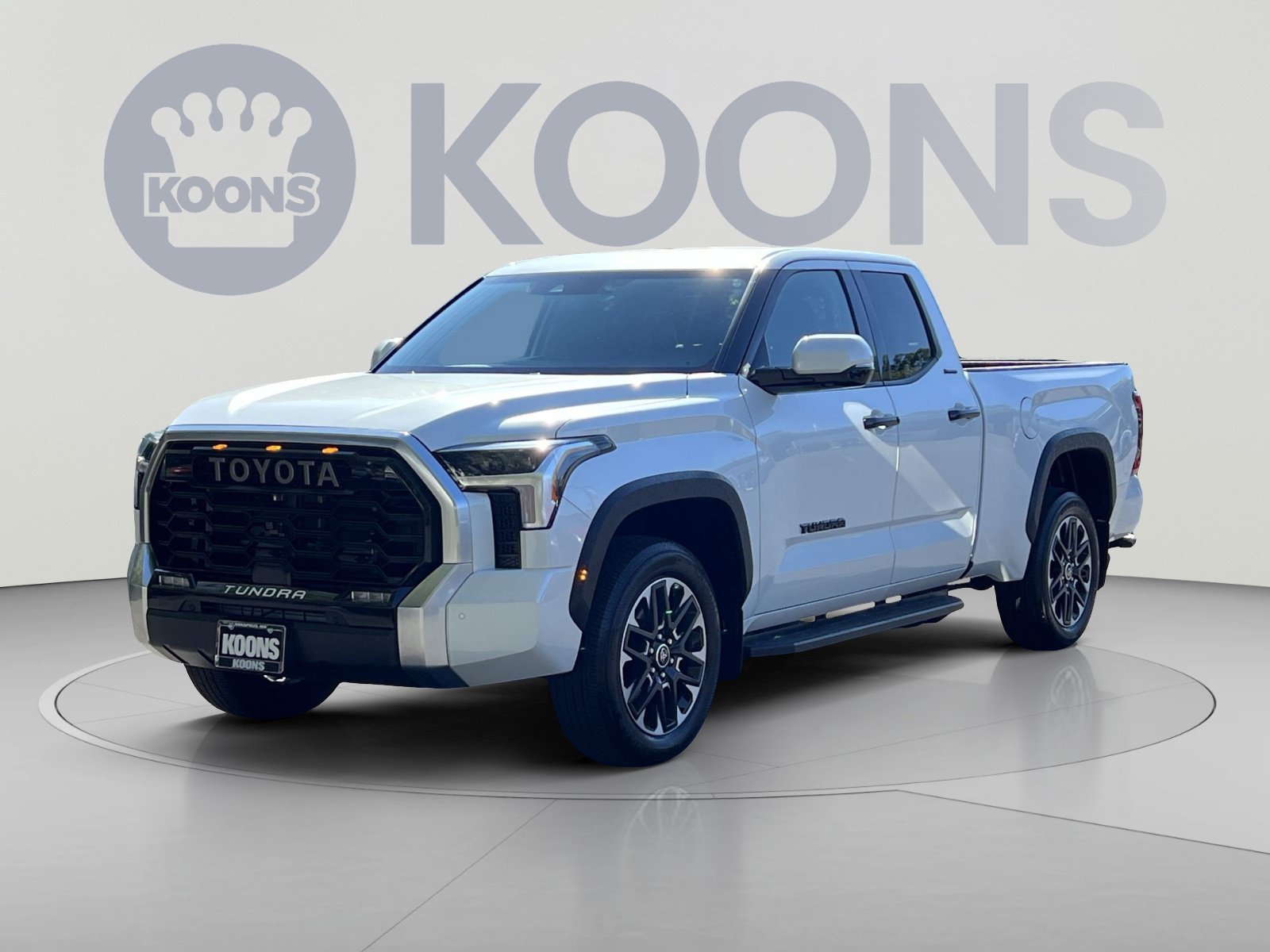 Used 2023 Toyota Tundra Limited AWD/4WD image 4
