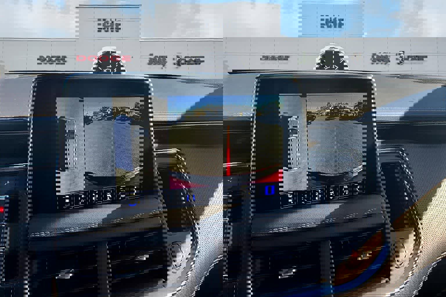 Used 2022 GMC Yukon AT4 image 27