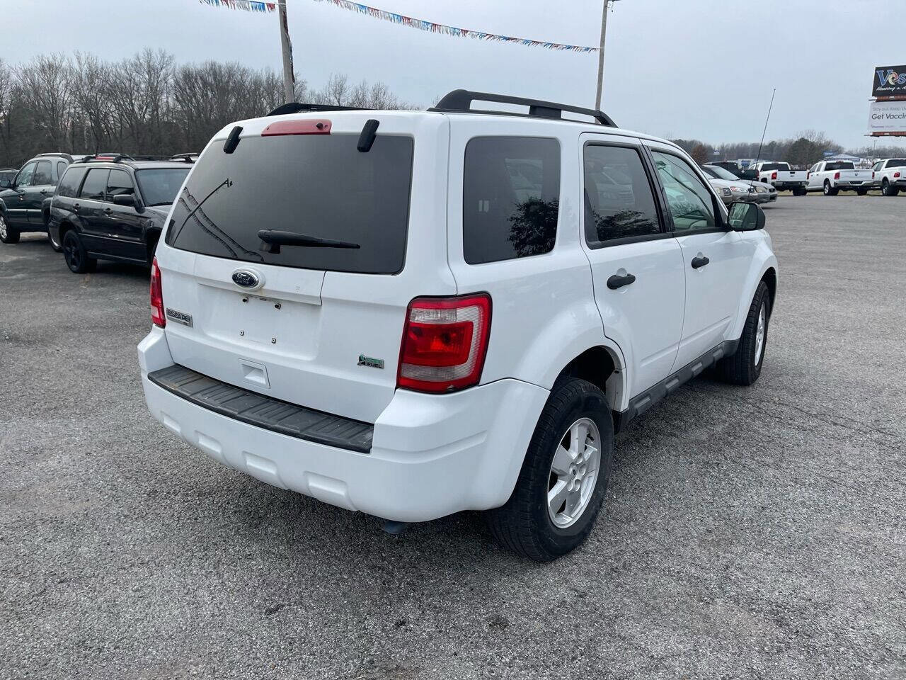 Used 2010 Ford Escape XLT image 6