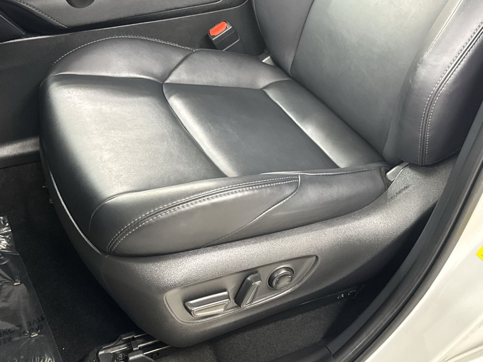 Used 2023 Toyota Venza Nightshade AWD/4WD image 26