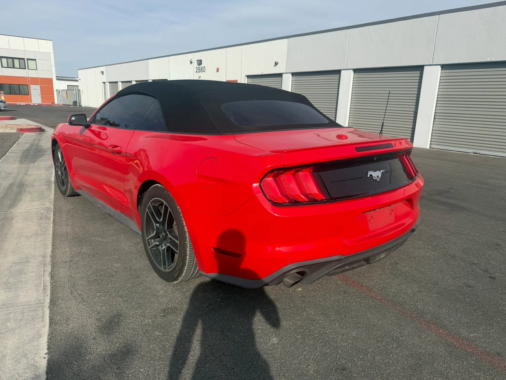 Used 2020 Ford Mustang Premium RWD image 4