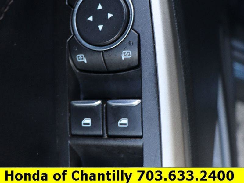 Used 2022 Ford Explorer XLT w/ Equipment Group 202A image 22