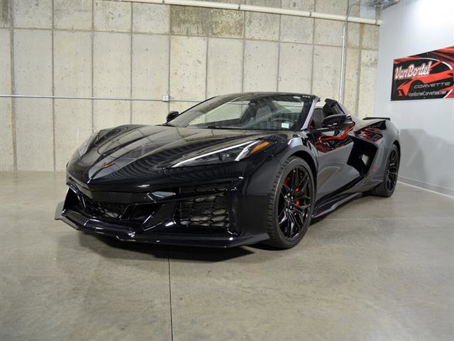 Used 2023 Chevrolet Corvette Z06 w/ Battery Protection Package image 4