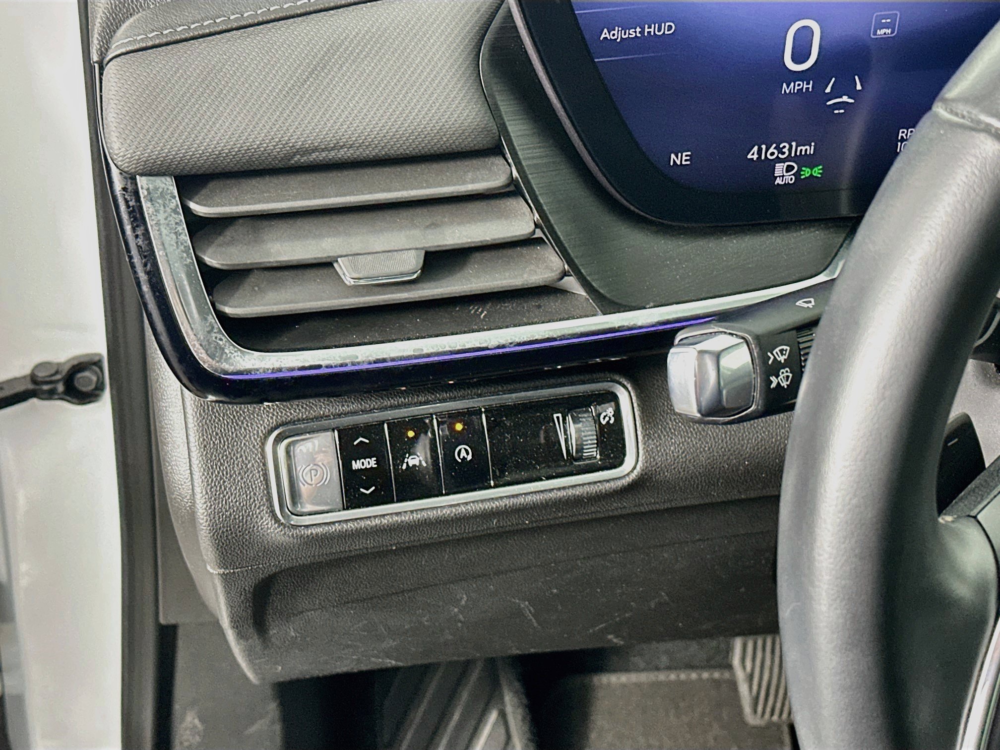 Used 2024 Buick Envision Preferred AWD/4WD image 17