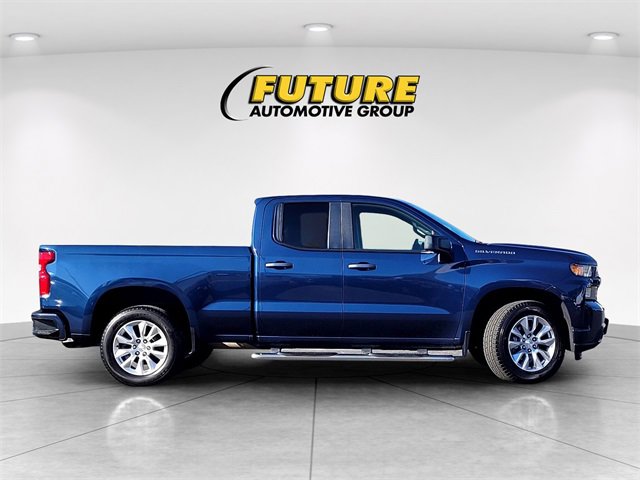 Used 2022 Chevrolet Silverado 1500 Custom image 3