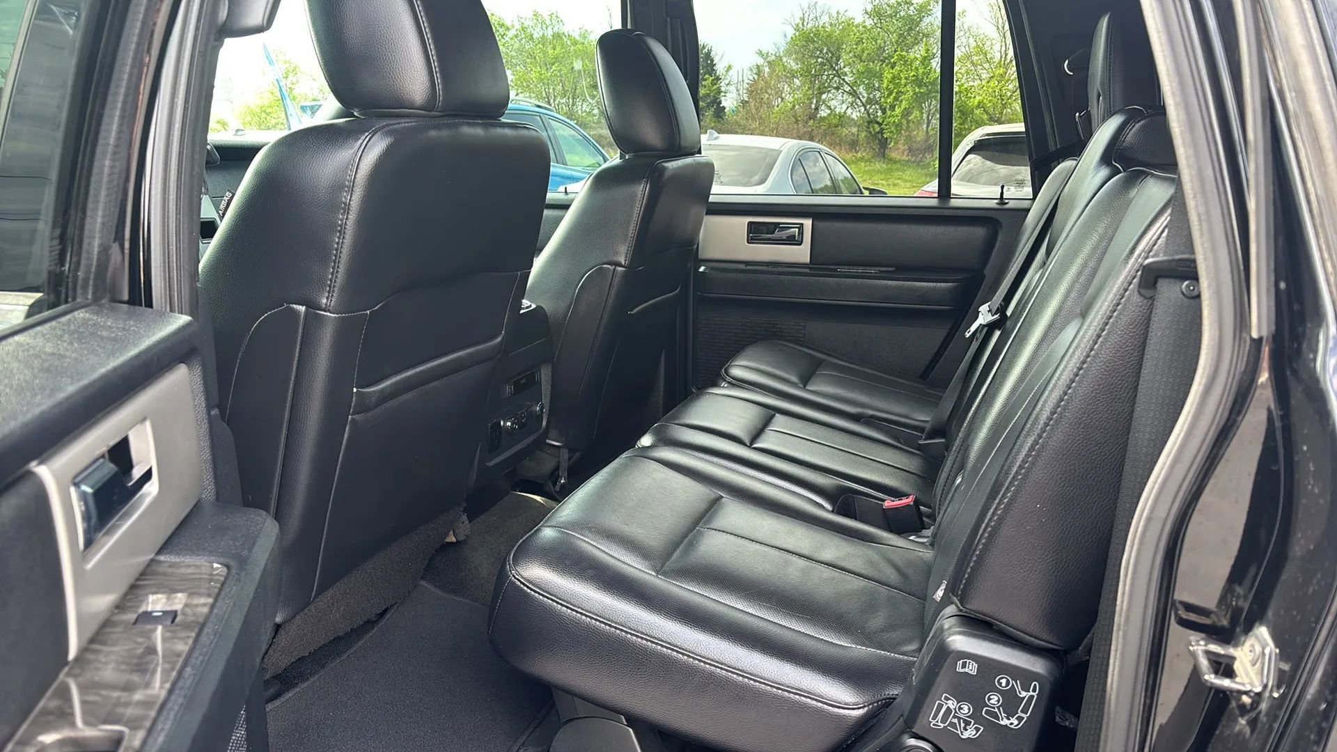 Used 2016 Ford Expedition EL Limited RWD image 5