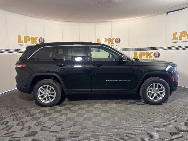 New 2025 Jeep Grand Cherokee Laredo X w/ Luxury Tech Group I image 9