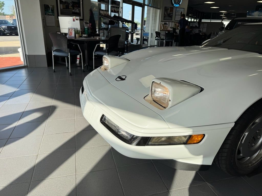 Used 1991 Chevrolet Corvette Coupe RWD image 10