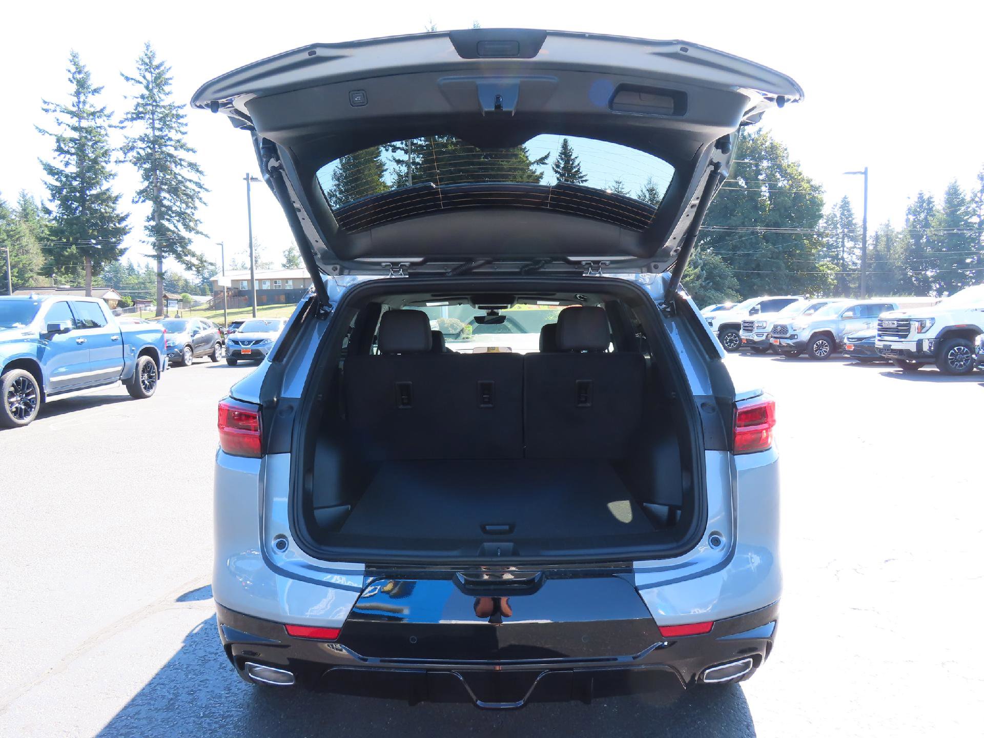 New 2025 Chevrolet Blazer RS w/ Driver Confidence II Package image 7