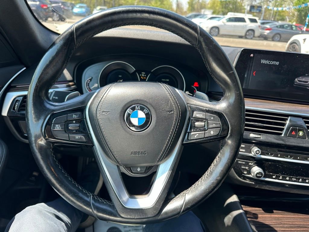 Used 2019 BMW 530i xDrive w/ Convenience Package AWD/4WD image 13