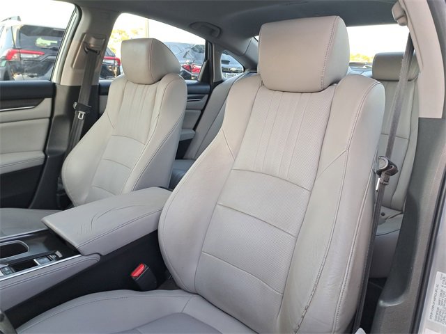 Used 2018 Honda Accord Touring image 18