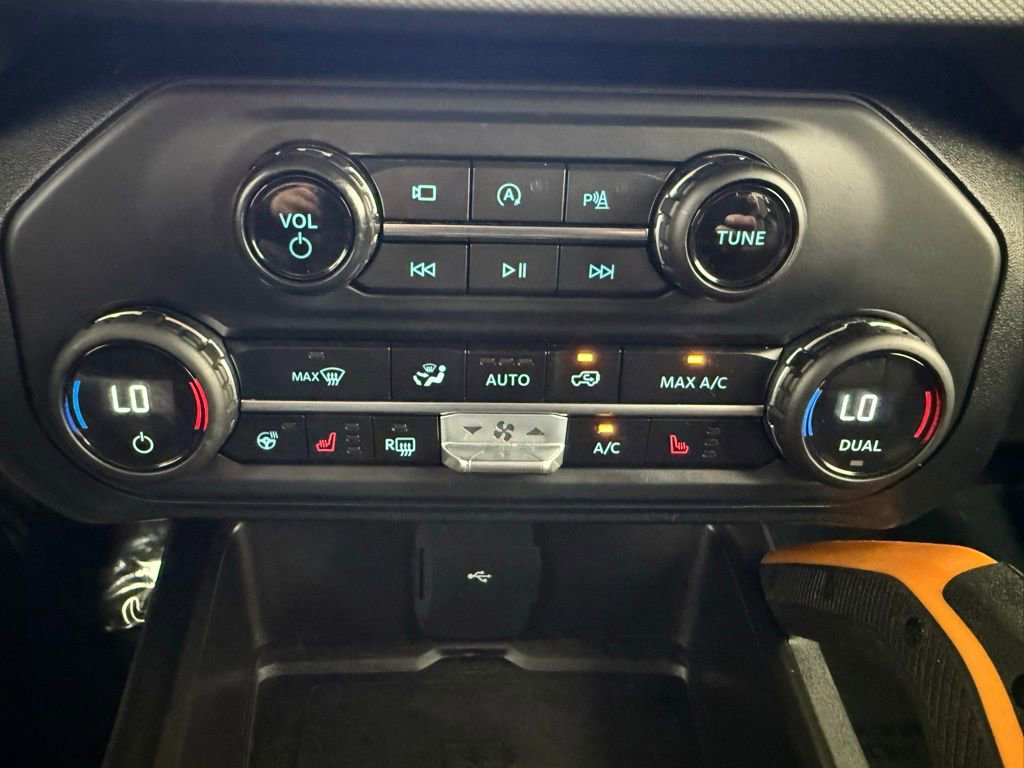 Used 2023 Ford Bronco Badlands image 36