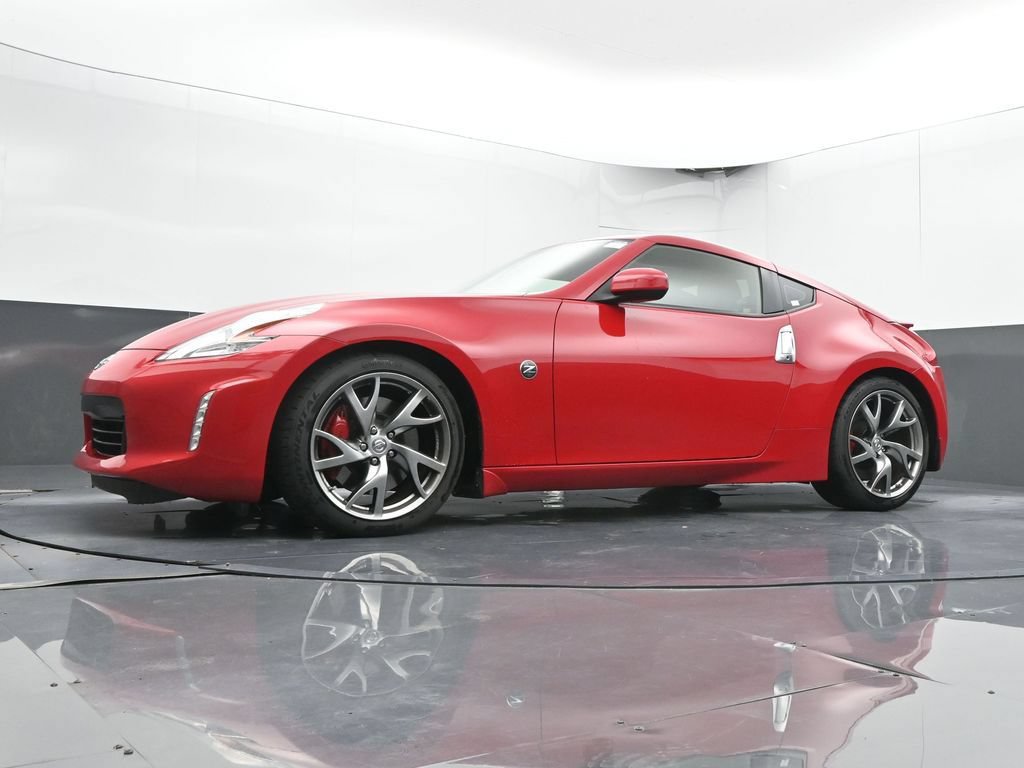 Used 2016 Nissan 370Z Coupe RWD image 40