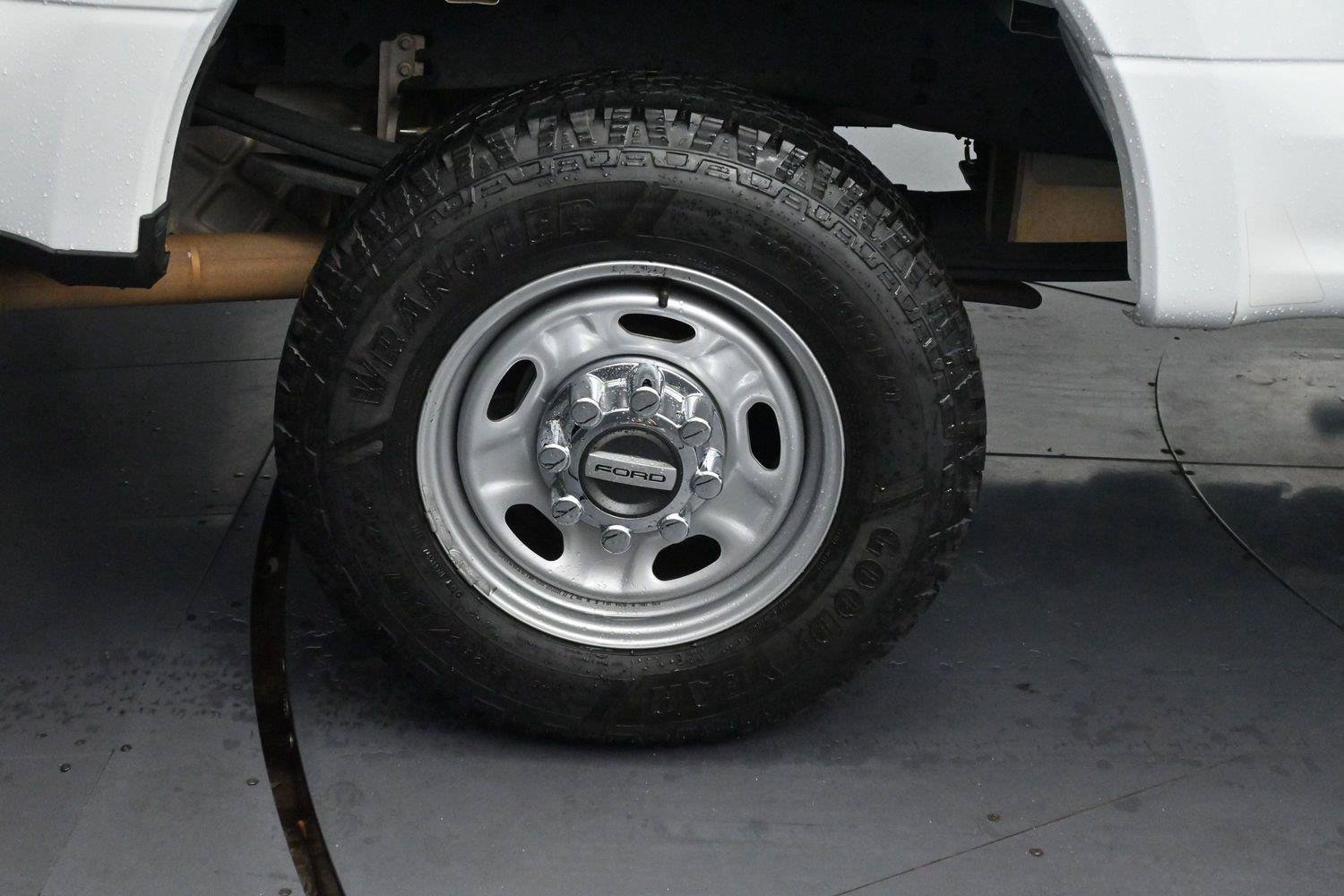 Used 2022 Ford F250 XL w/ Power Equipment Group AWD/4WD image 32