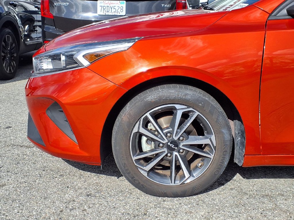 Certified 2022 Kia Forte LXS FWD image 16