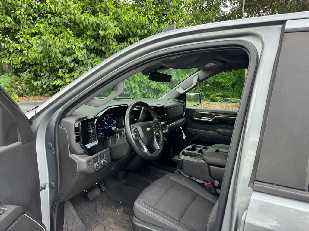 Used 2023 Chevrolet Silverado 1500 LT w/ All Star Edition Plus RWD image 10