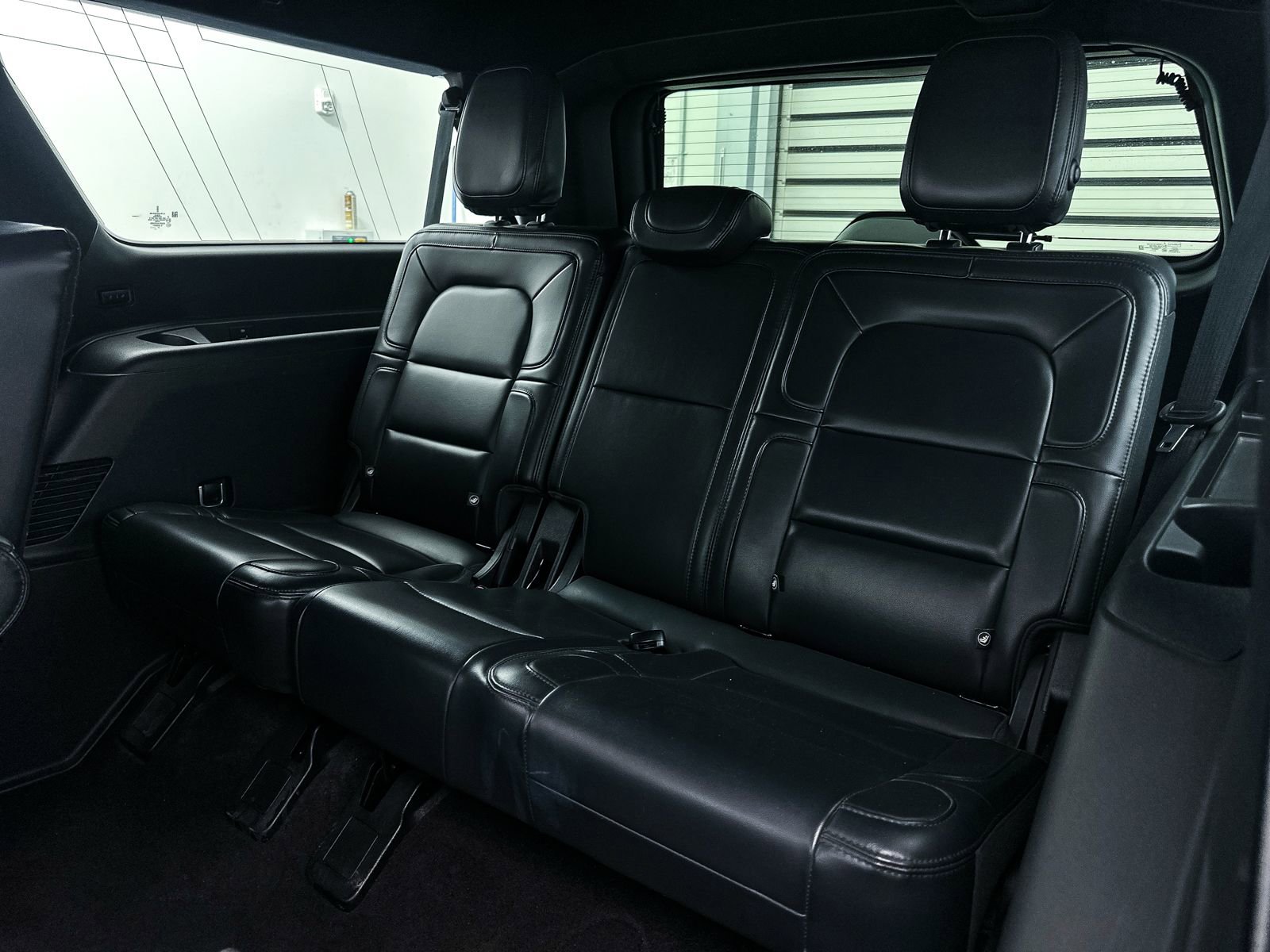 Used 2022 Lincoln Navigator L Reserve AWD/4WD image 8