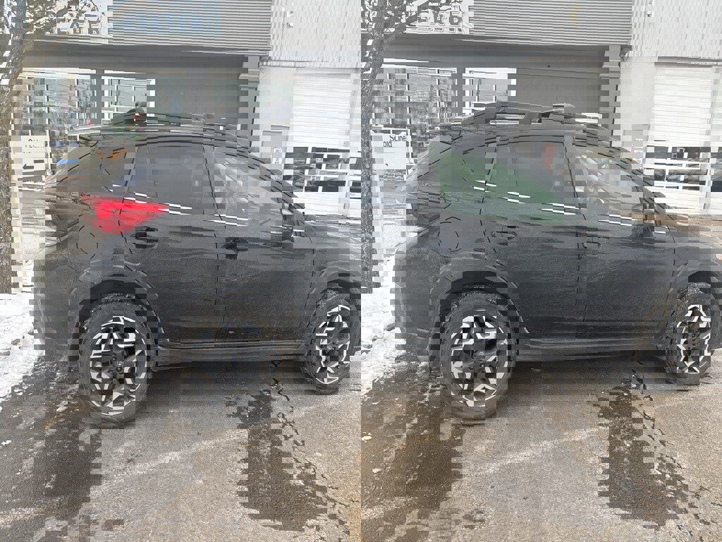 Used 2019 Subaru Crosstrek 2.0i Limited w/ Moonroof Package w/Navigation image 9