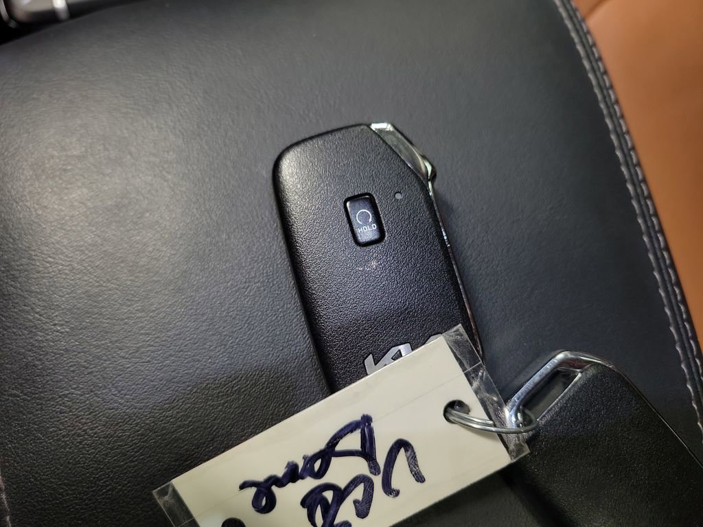 Used 2023 Kia Sorento SX Prestige image 19