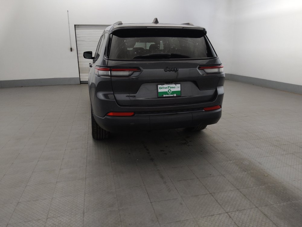 Used 2023 Jeep Grand Cherokee L Laredo AWD/4WD image 6
