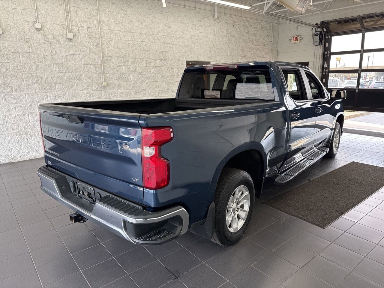 Used 2019 Chevrolet Silverado 1500 LT w/ All-Star Edition image 8