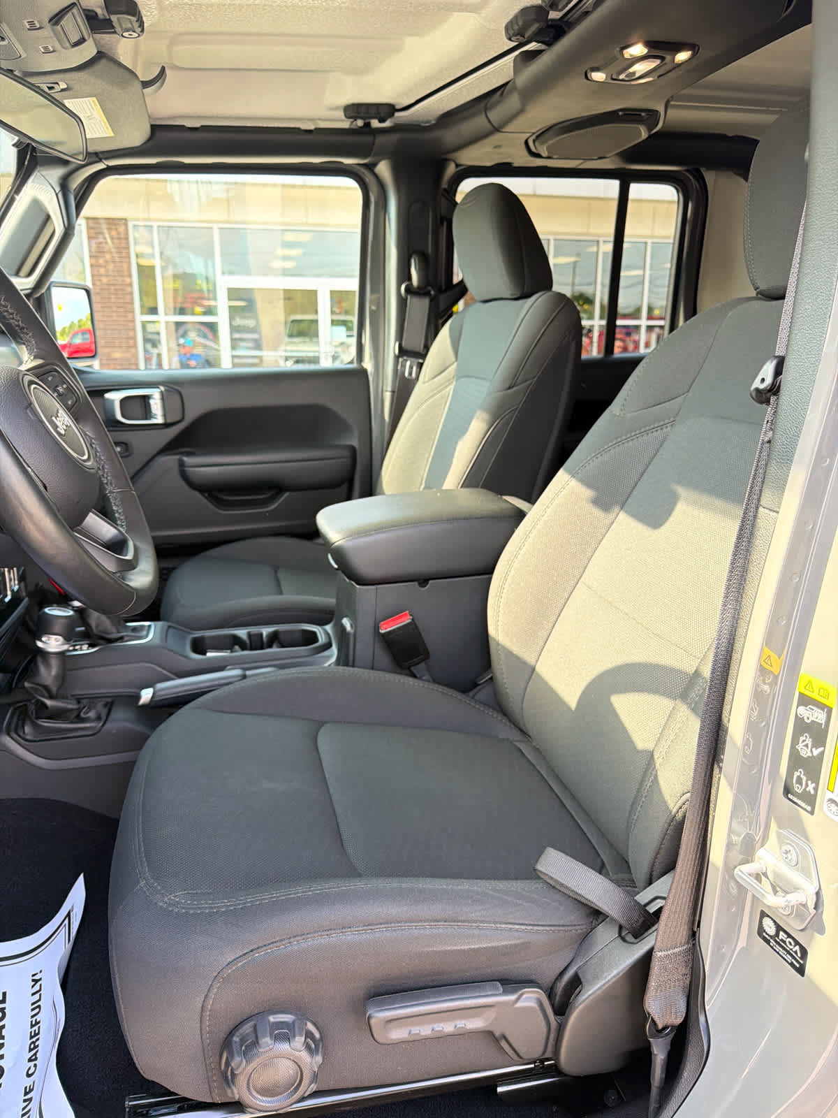 Used 2022 Jeep Gladiator Sport AWD/4WD image 11